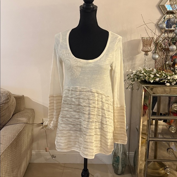 Desigual Cream Long Sleeve Women's Blouse size medium - Picture 2 of 8